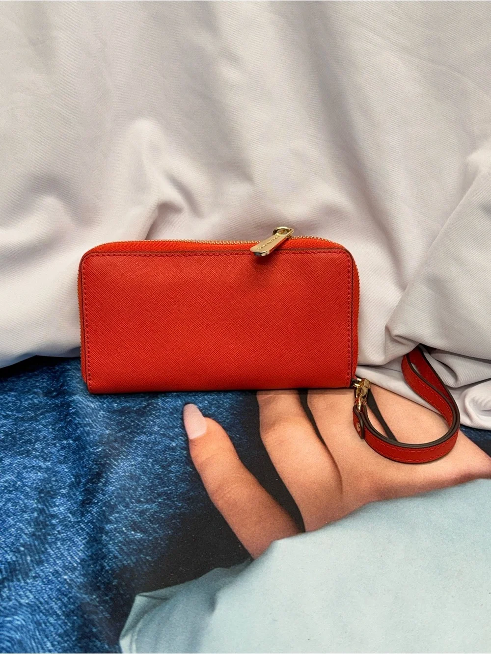 (new+tag) Michael Kors Jet Set Travel Saffiano Leather Wristlet Mandarin Orange